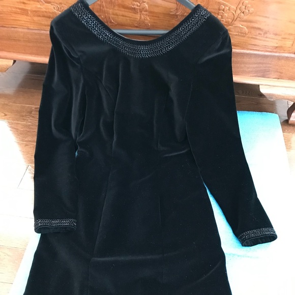 Laura Ashley LBD - Picture 5 of 10